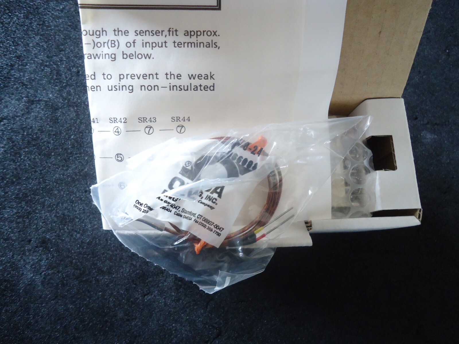 New Omega CN390 Temperature Controller. Made in Japan