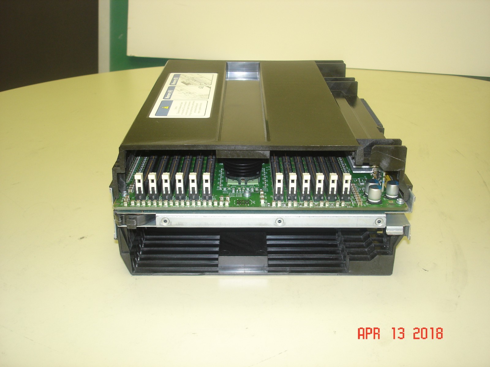 AD126-2100D HP INTEGRITY RX6600 24 SLOT MEMORY CARRIER MOD AB464-60101 REFURB