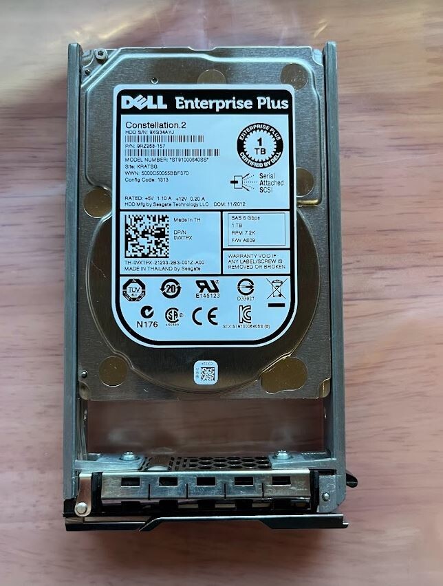DELL VXTPX COMPELLENT  1TB 7.2K SAS 2.5 6G HDD 9RZ268-157 Matching Tray