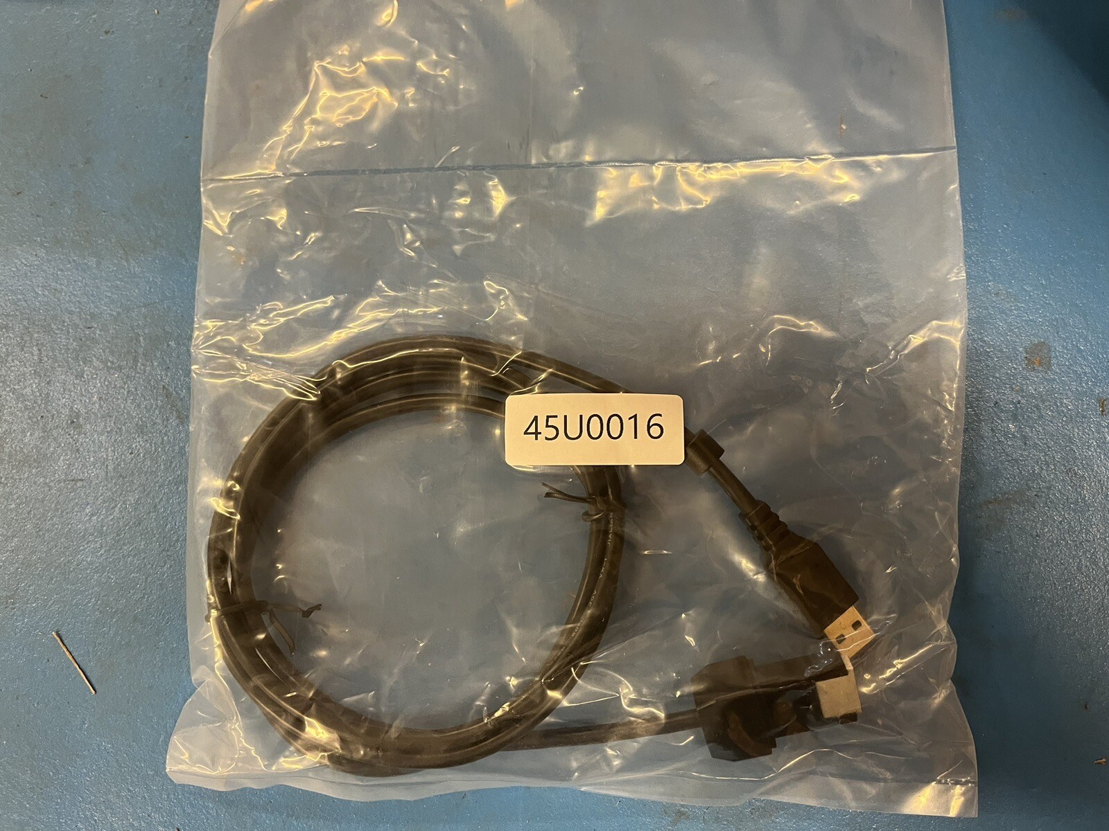 NEW 1.4m 45U0016 12 V Power Cable For Use With 4800-1350 POS Keyboard