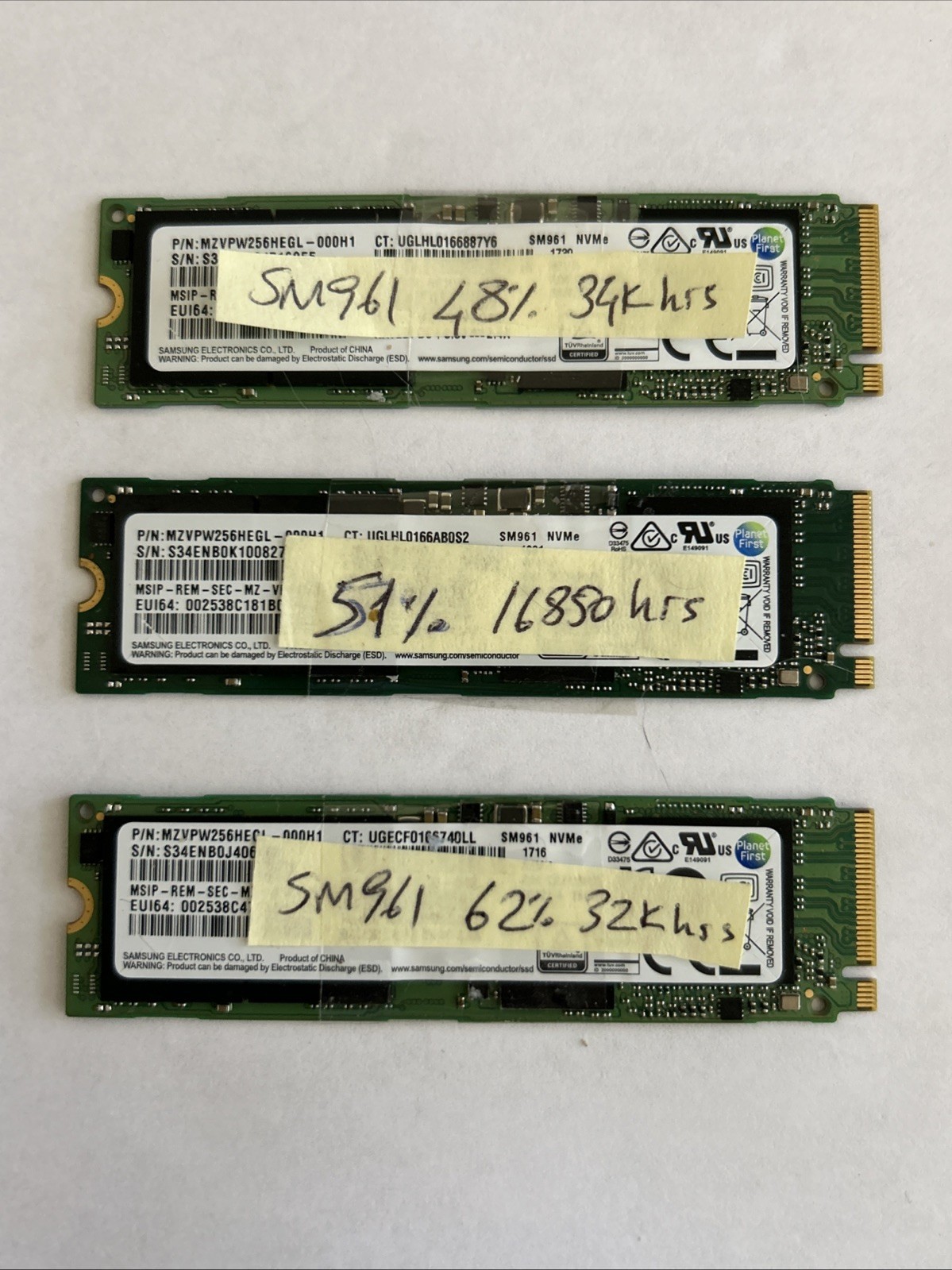 Lot of 3 x Samsung SM961 256GB, 960 PRO OEM NVME M.2 SSD MZ-VPW2560 48%-51%-62%