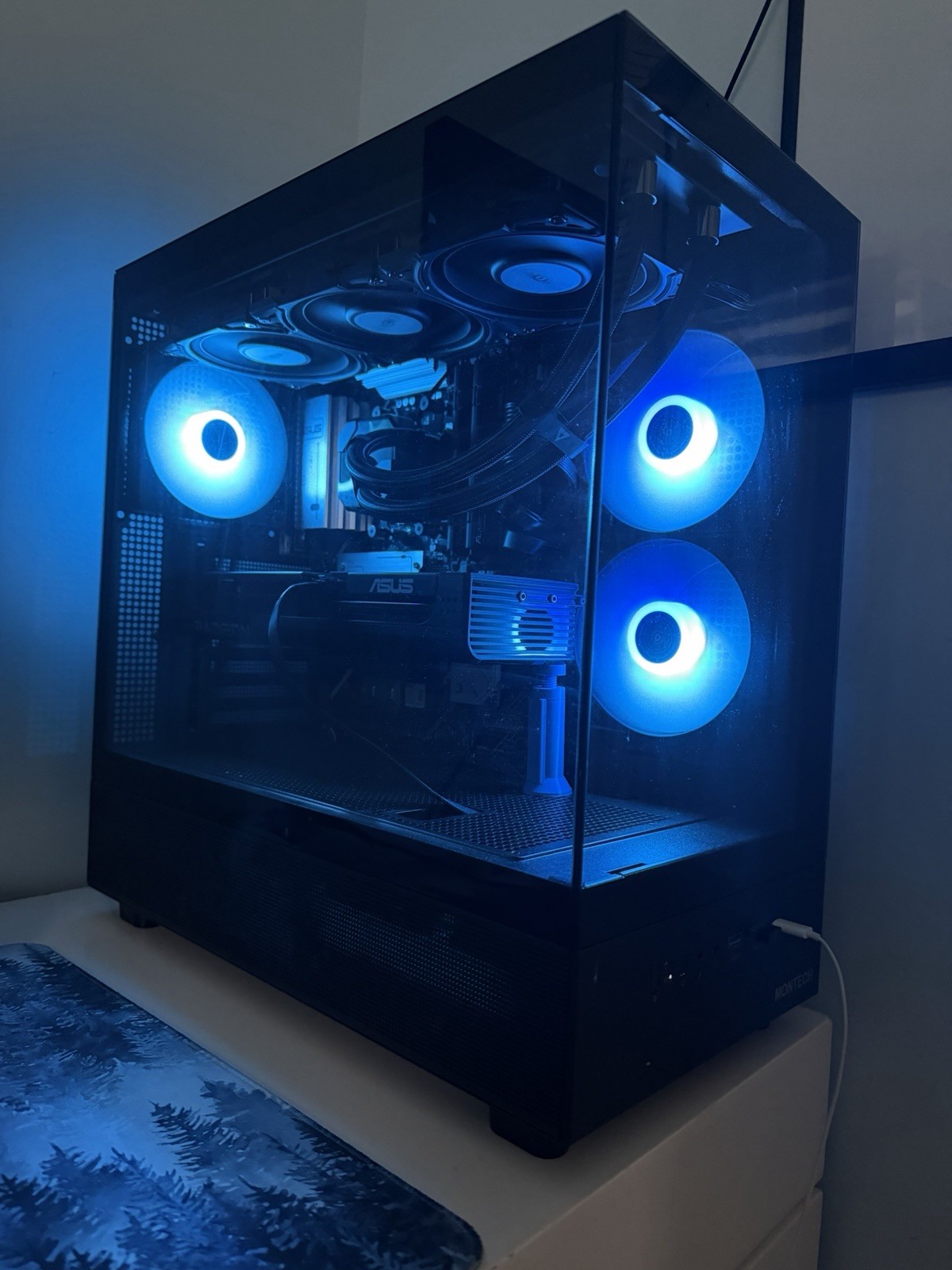 Custom Gaming PC Desktop mid tower