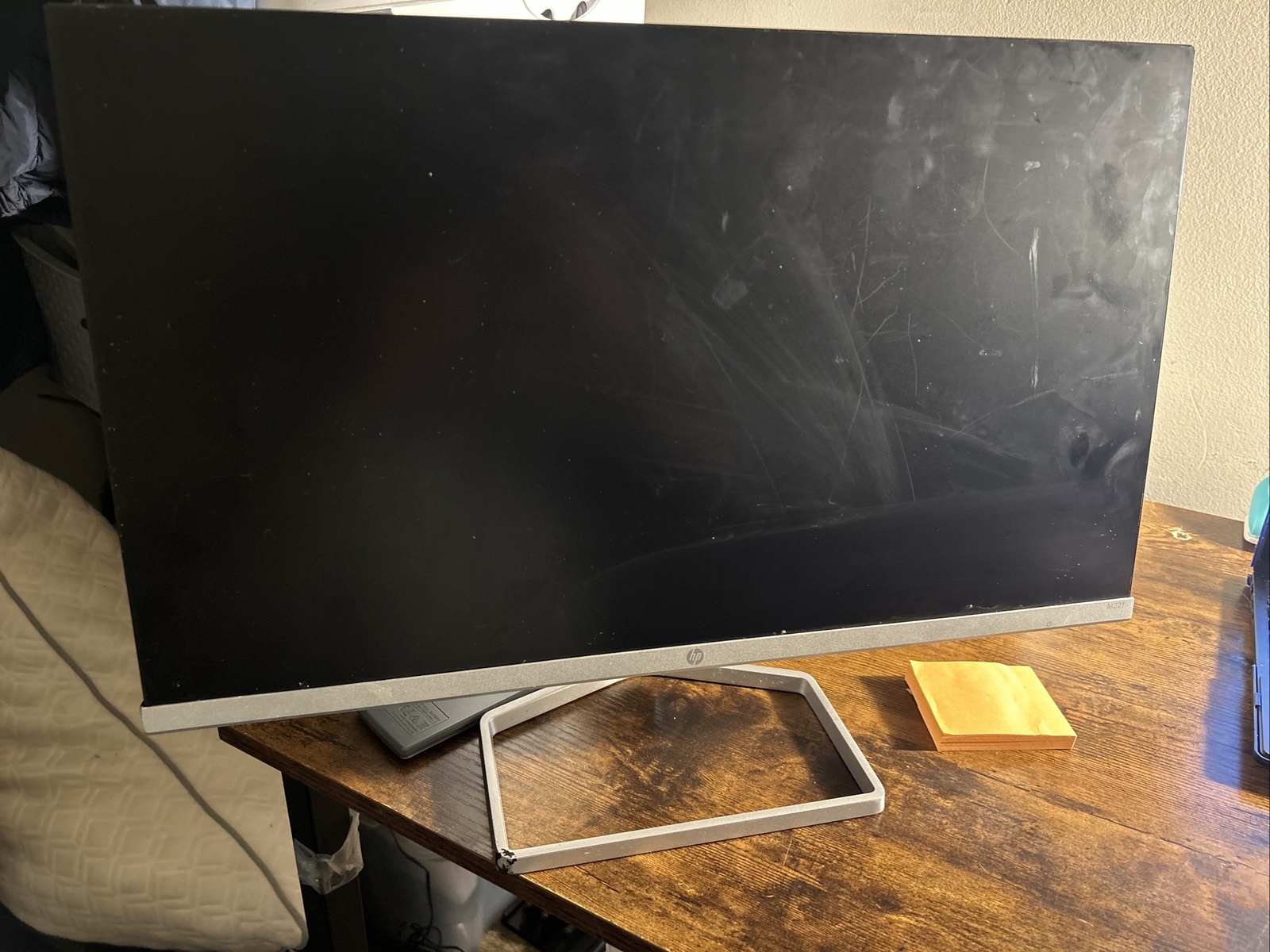 HP M22f 21.5" LED Full HD Free Sync Monitor - Silver, Black