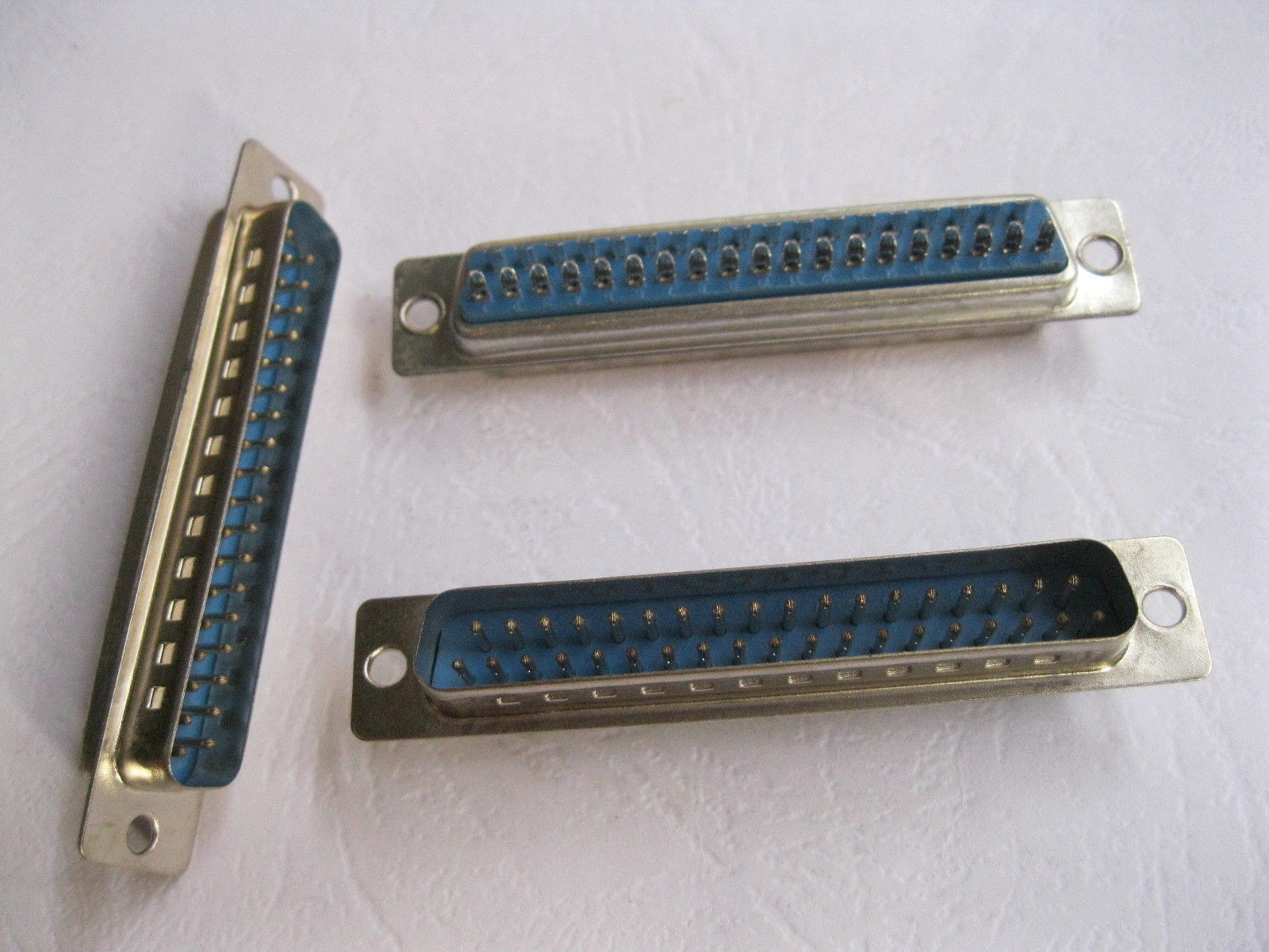 10 Pcs D-Sub 37 pin Male Solder Connector New