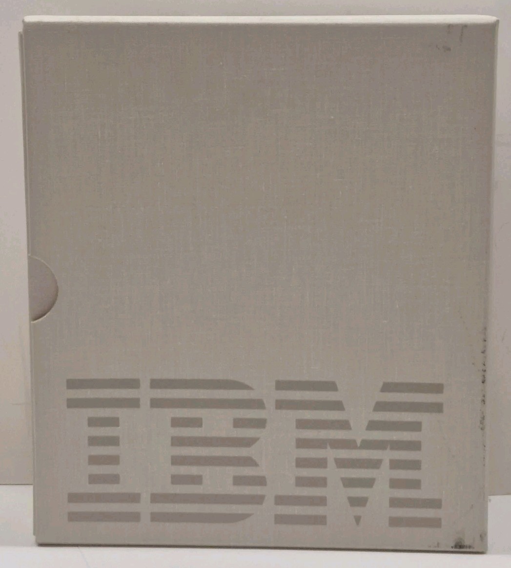 1980s IBM DOS 3.3 Disk Operating System Reference  Manual 00F8945 with Disks A4