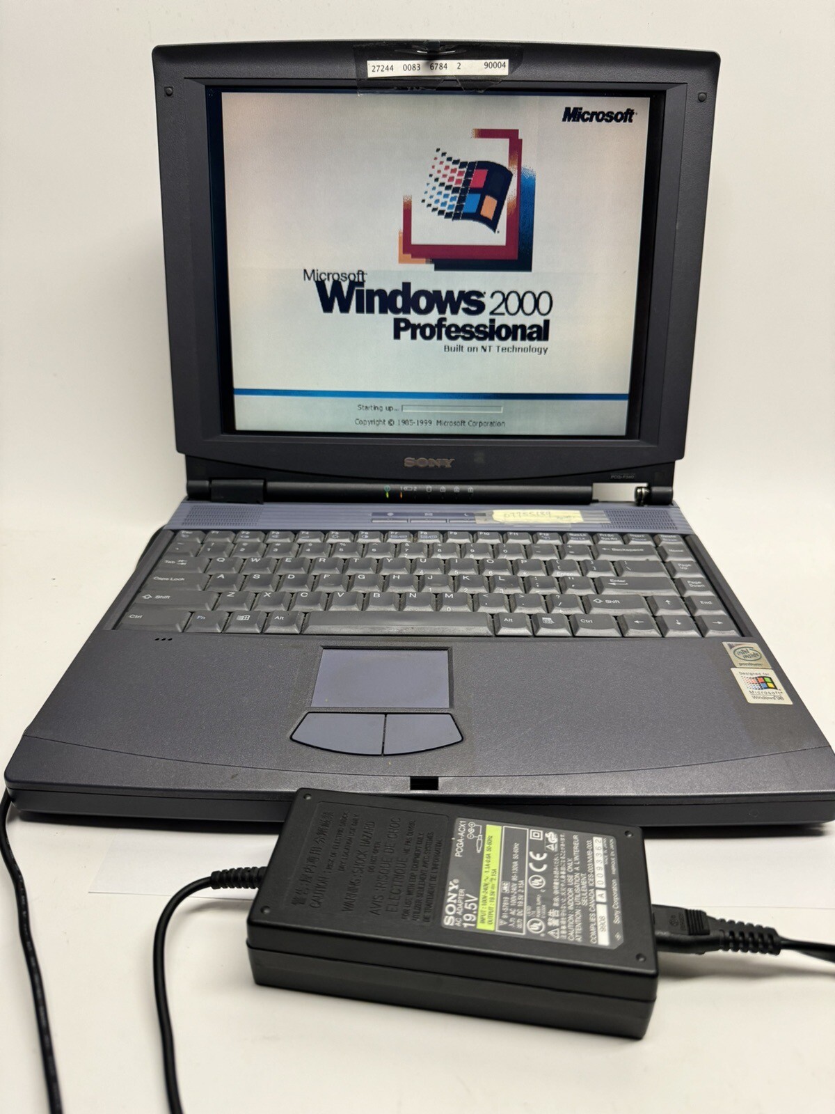 VINTAGE Sony VAIO PCG-F340 Laptop w/OEM Power Adapter For parts or repair.
