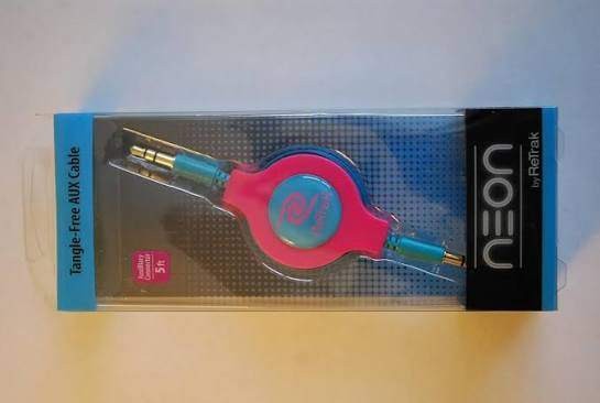RETRAK FLAVOURS Retractable Micro USB Cable Red Extends to 3.2 Feet Digital New