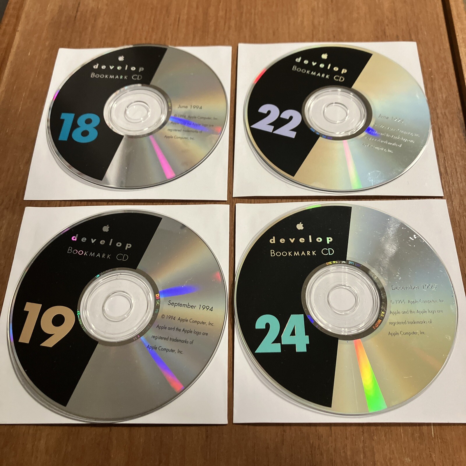 VTG Lot 4 Apple Developer Group CDs 1994-95 Macintosh Bookmark 18 19 22 24