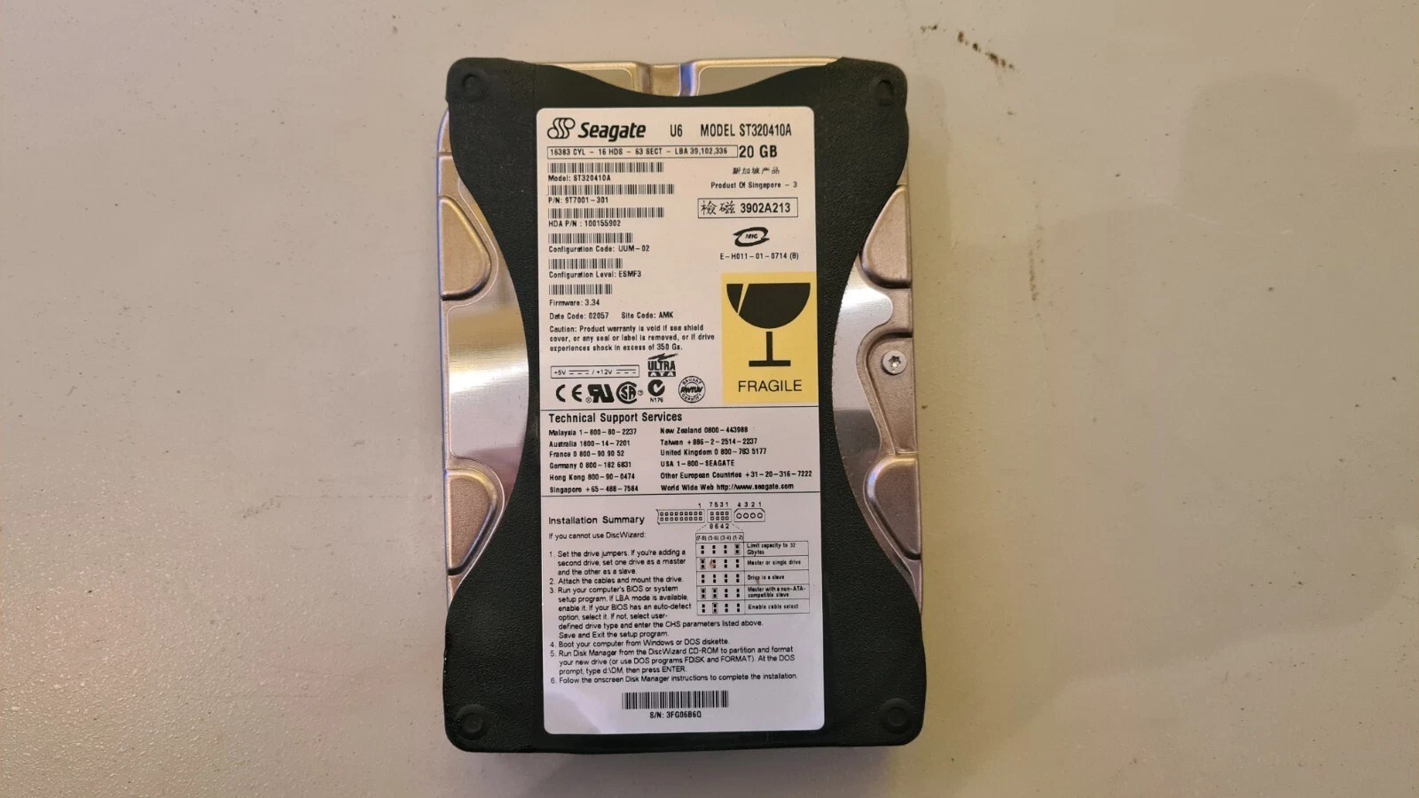 Seagate U6 Model ST320410A 20GB IDE 3.5" Hard Disk Drive IDE from Pentium III