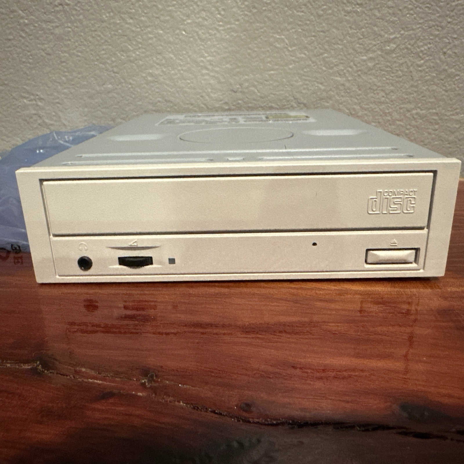 LG CD ROM DRIVE MODEL CRD-8400B INTERNAL CD-ROM DRIVE