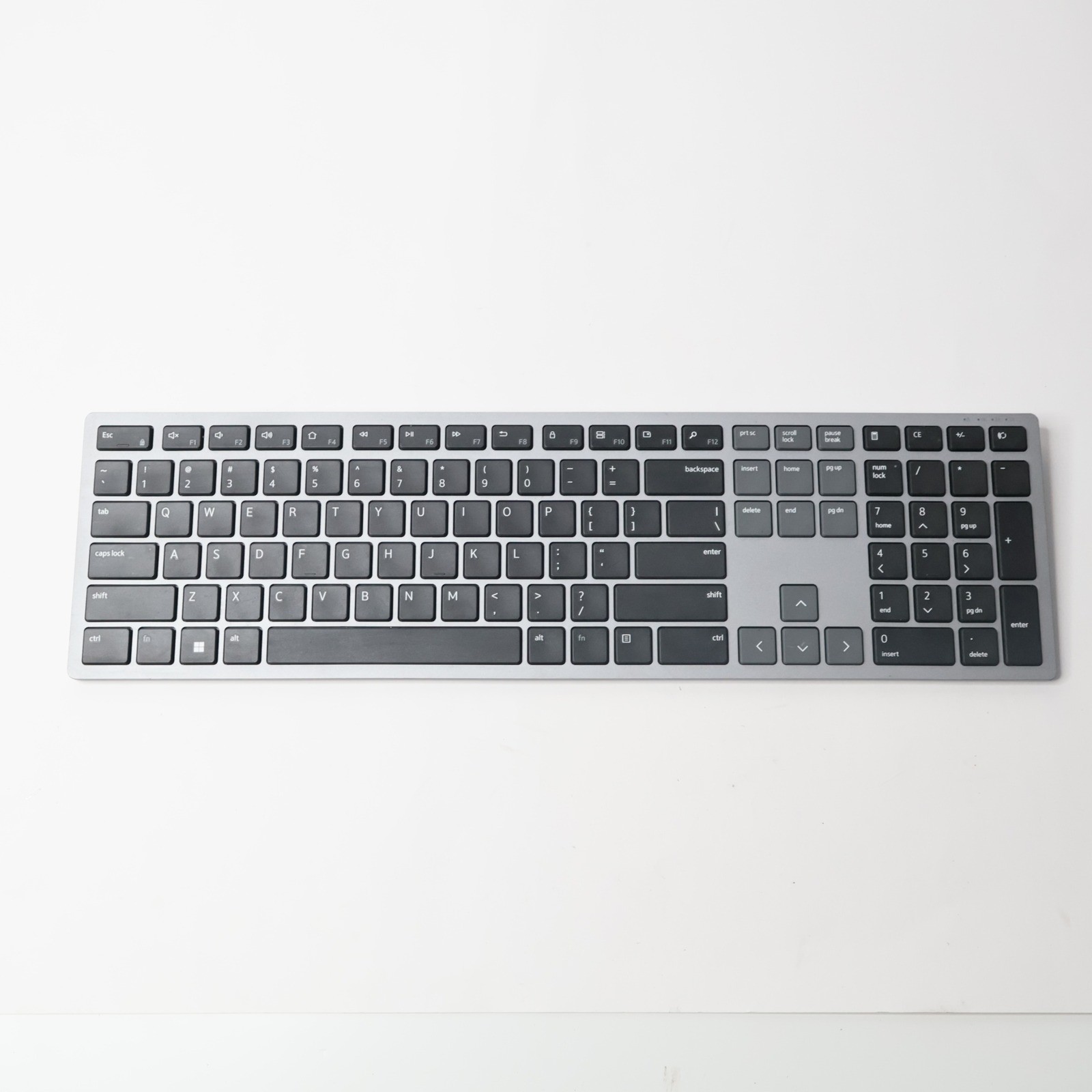Dell KB7221Wt Multi-Device Bluetooth Wireless Keyboard – Black - No Dongle AS IS