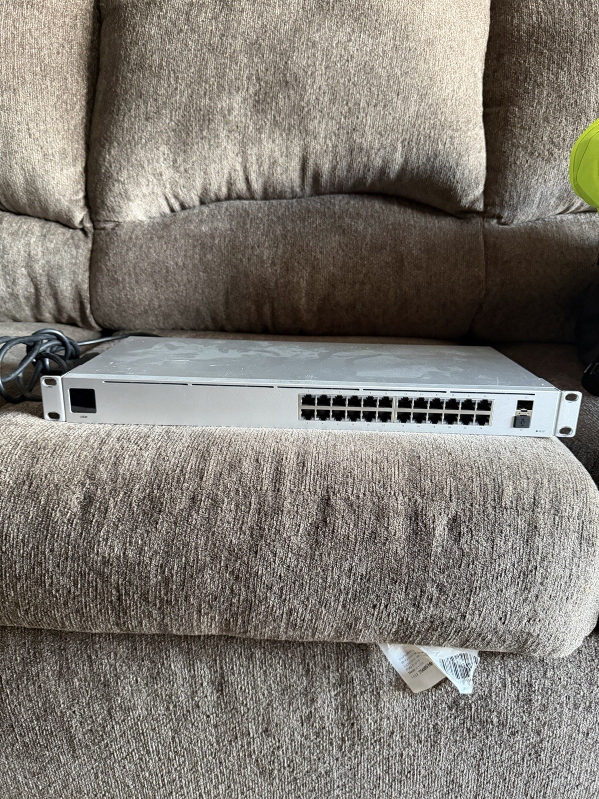 Ubiquiti Networks USW-24 Unifi 24 Ports Ethernet Switch