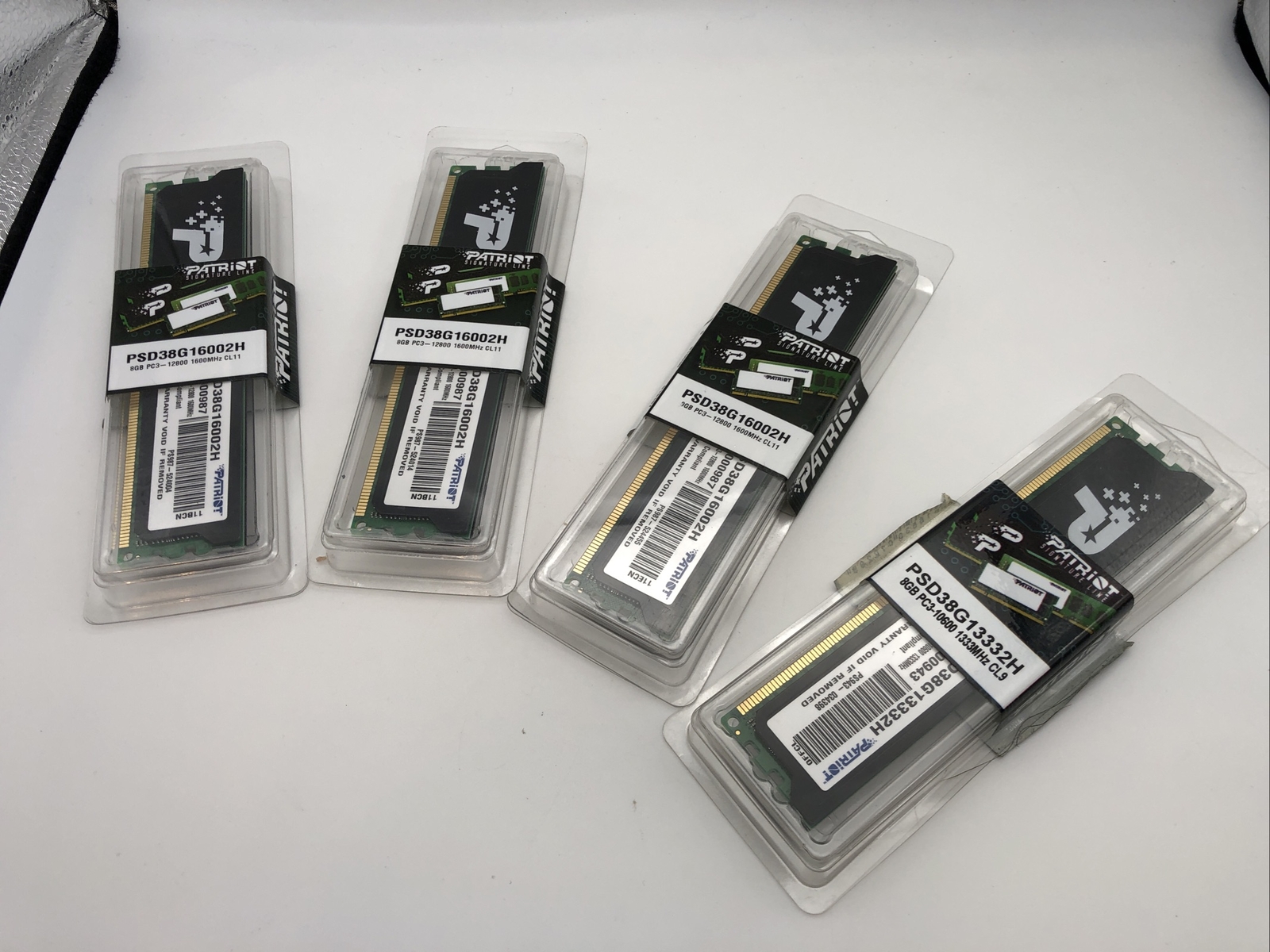 Patriot PSD38G16002H Signature 8GB DDR3 CL11 PC3-12800 1600MHz DIMM Heat Shield