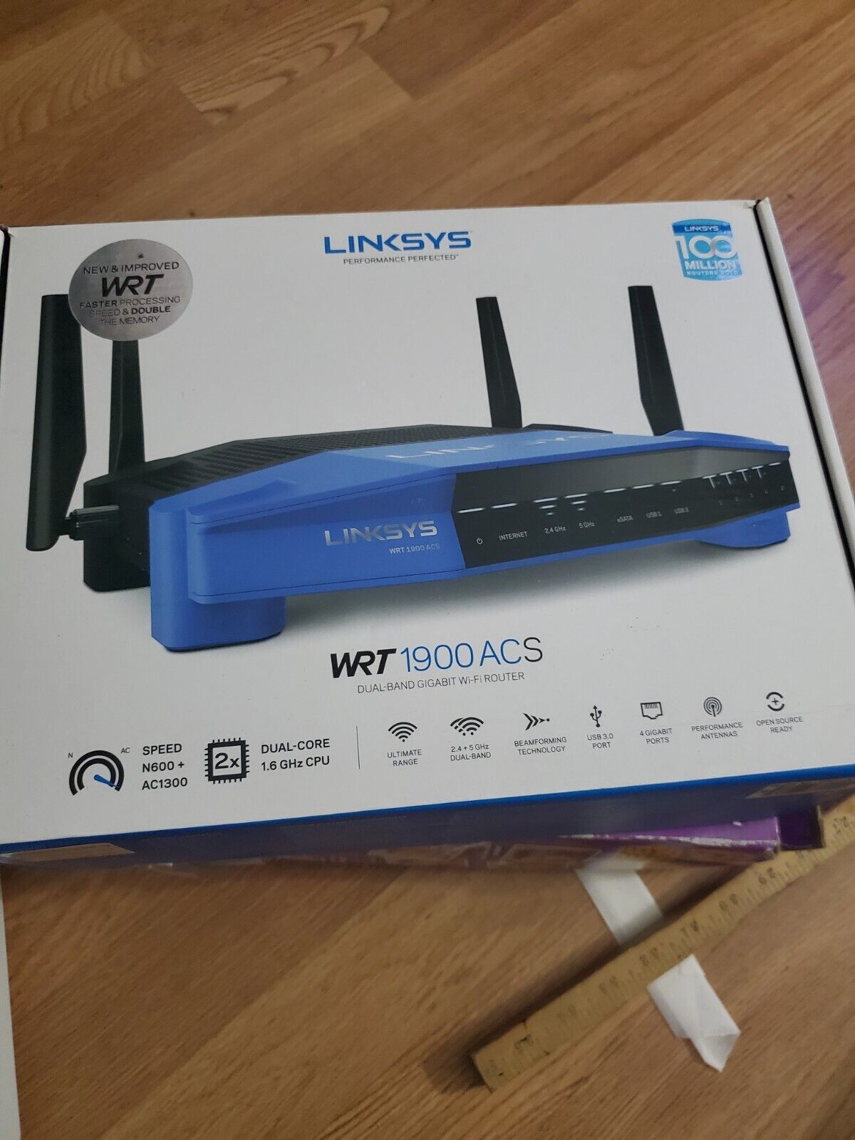 NEW OPEN BOX  Linksys WRT1900AC 1300 Mbps 4 Port Dual-Band Wi-Fi Router