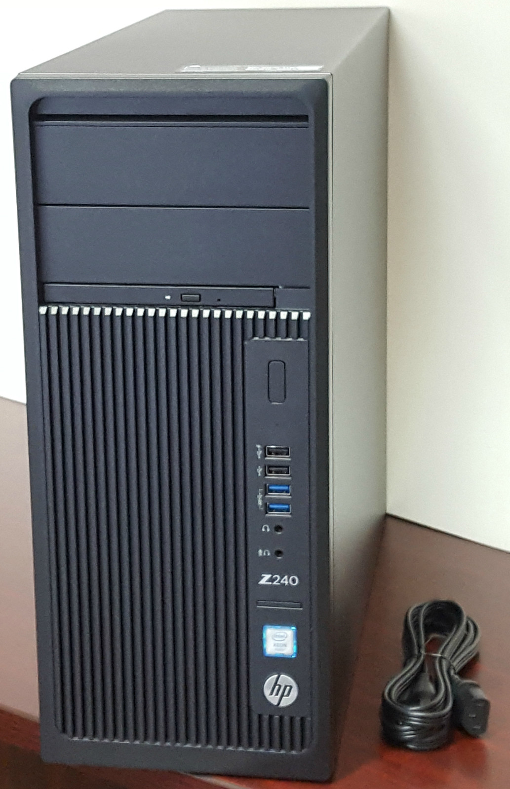 NEW Windows XP + 11 Retro Gaming PC - v6 Xeon, 256GB nvme, GTX 960, 16GB DDR4