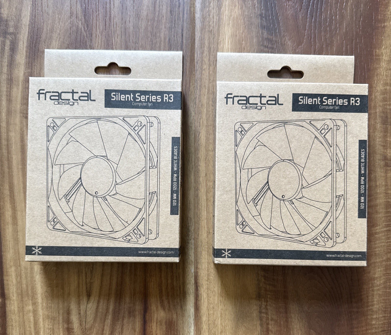 Lot Of 2 Fractal Design Silent Series R3 120 mm Black Frame Computer Fan (NEW)