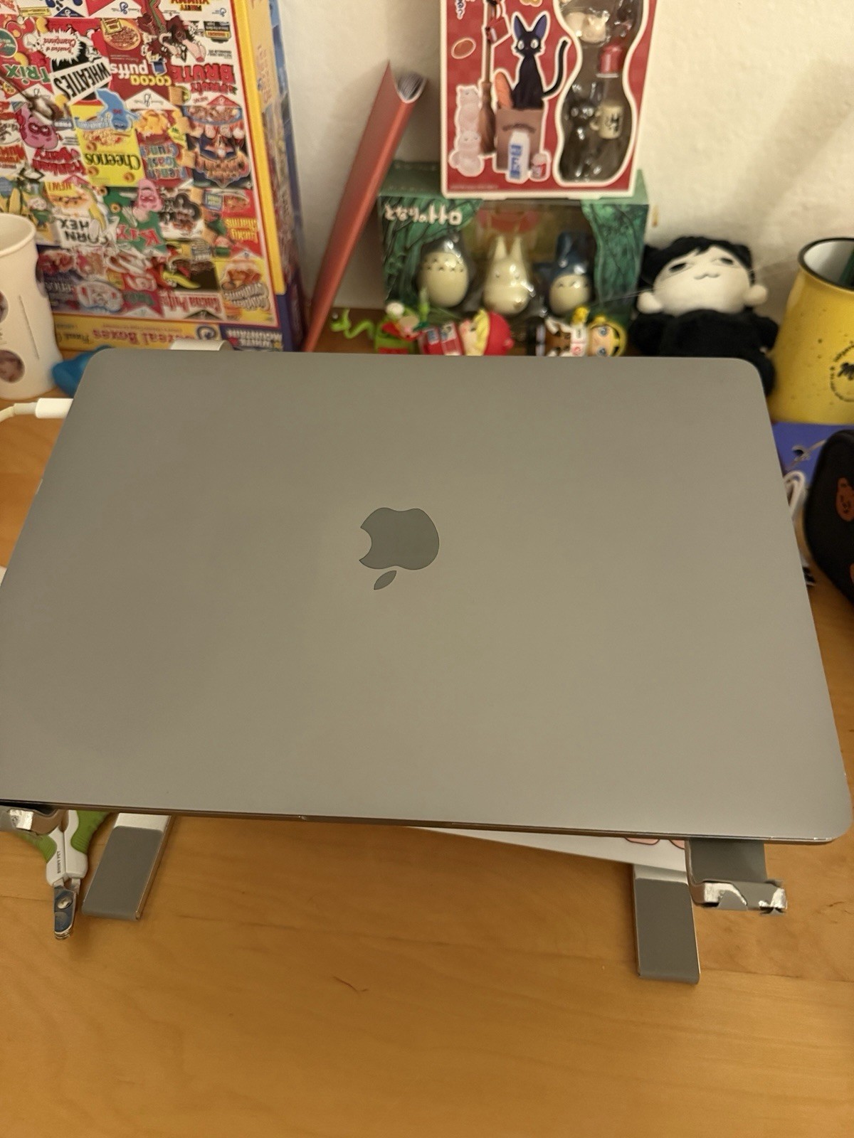 Apple MacBook Pro 13" 2019 Gray i7 2.7GHz 16GB RAM 512GB SSD Touch Bar
