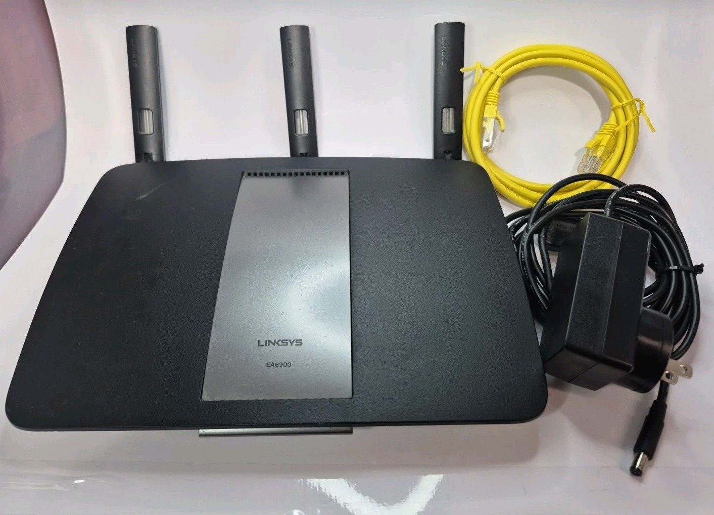 Linksys EA6900 V1.1 AC1900 4 Port Smart Wi-Fi Dual-Band Router w/ PSU