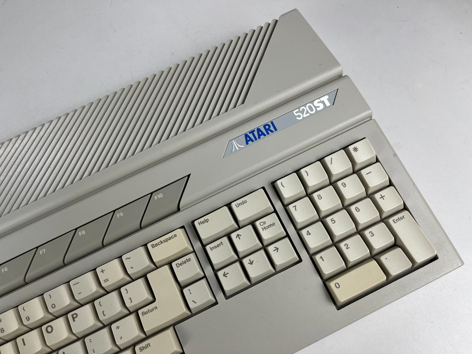 Vintage Atari 520ST Vintage Home Computer with power supply&Mouse C070243 REV.B