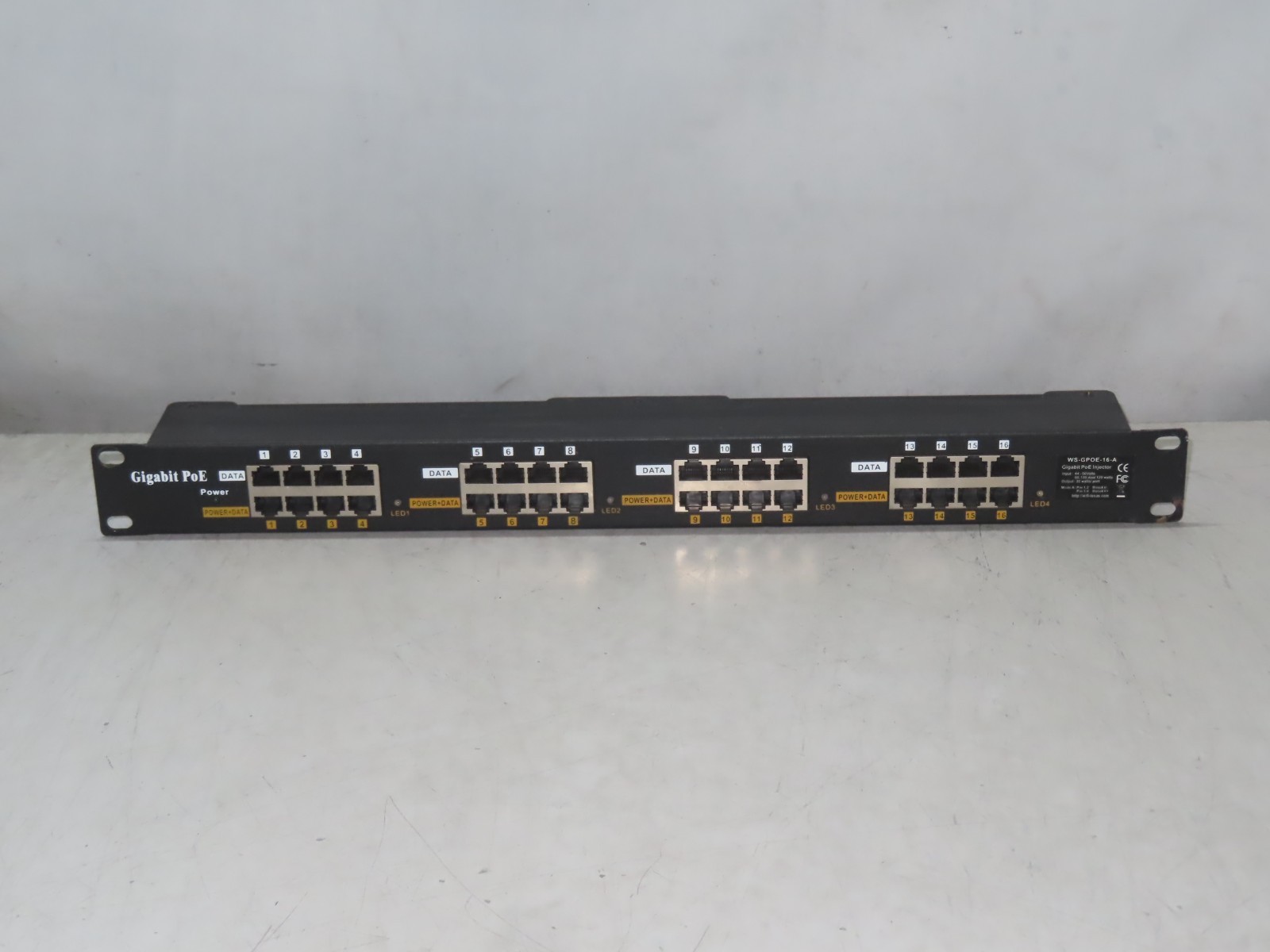 PoE WS-GPOE-16-A 16-Port Gigabit PoE Injector