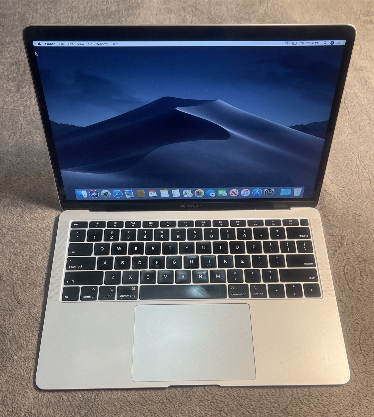 Apple 2019 13" MacBook Air 1.6GHz Intel Core i5 256GB 8GB A1932 MVFH2LL/A Silver