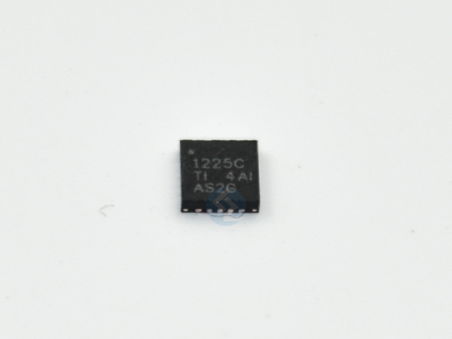 1 PCS TPS51225CRUKR 1225C QFN 20pin Power IC Chip