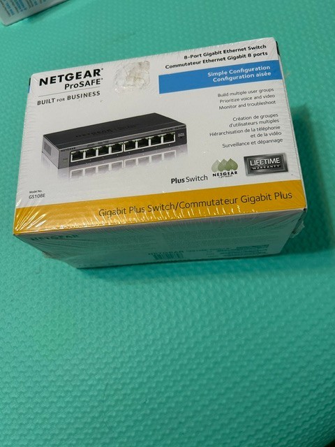 Netgear ProSafe  Business 8 Port Gigabit Ethernet Switch Model GS108E New Sealed