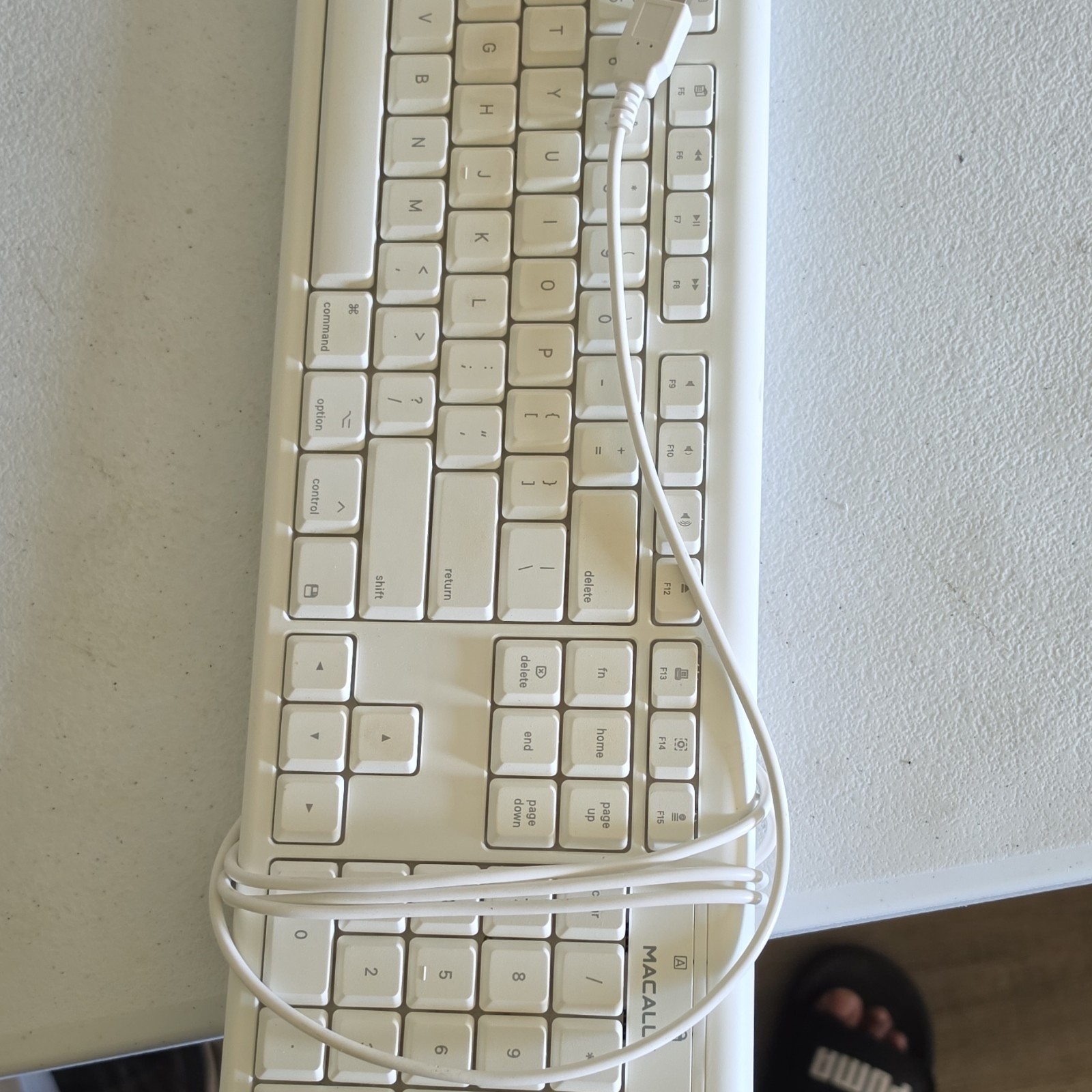 Macally QKEY Wired USB Keyboard White QWERTY Plug & Play English