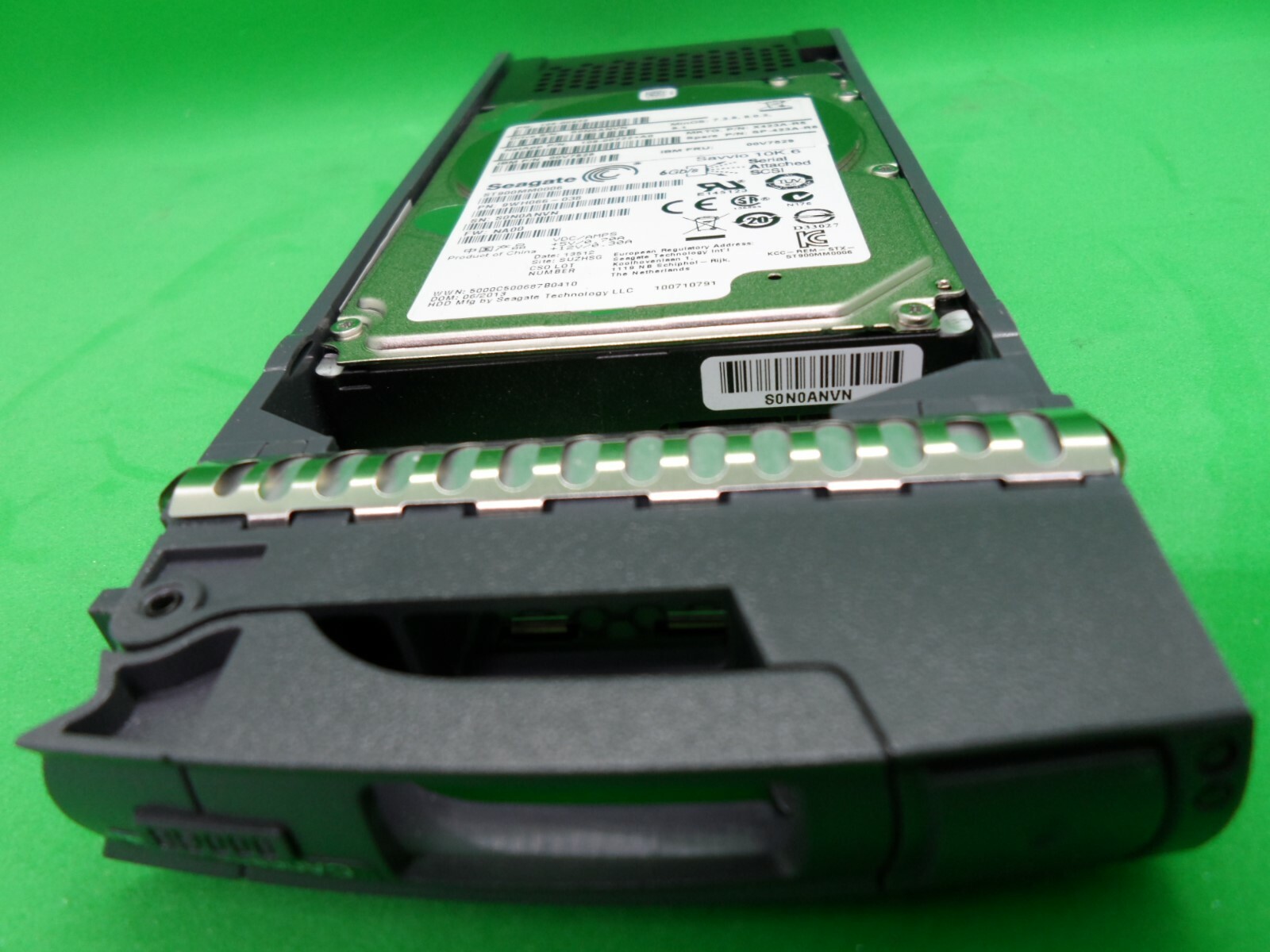 NetApp 10K.6 SAS 6Gb 2.5" 900Gb ST900MM0006 108-0222+A0 X423A-R5 HDD w/Tray