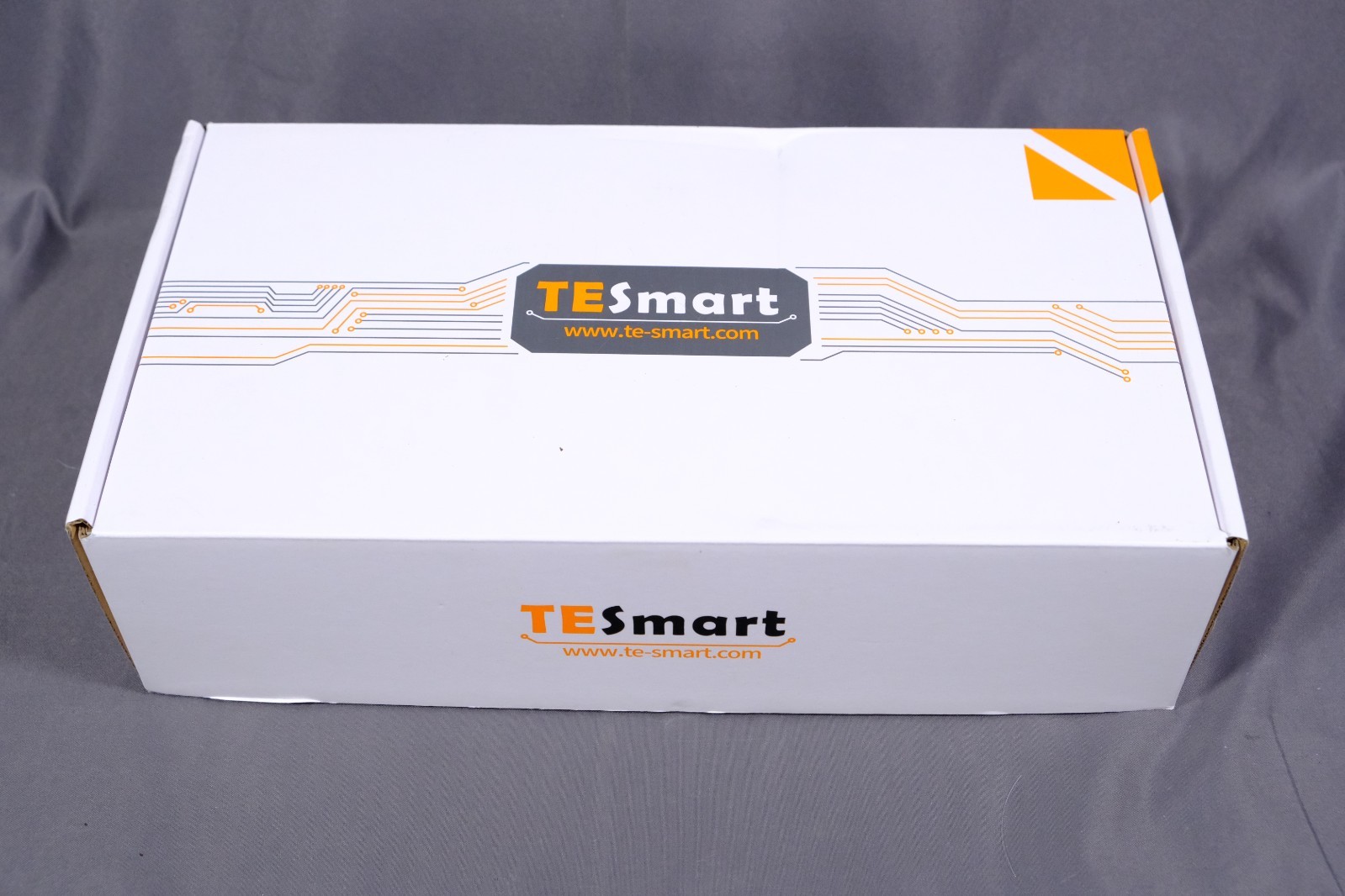 TESmart 4-Port HDMI KVM Switch HKS0401A1U-R w/ 4 USB+HDMI Cables – 4K60Hz – 