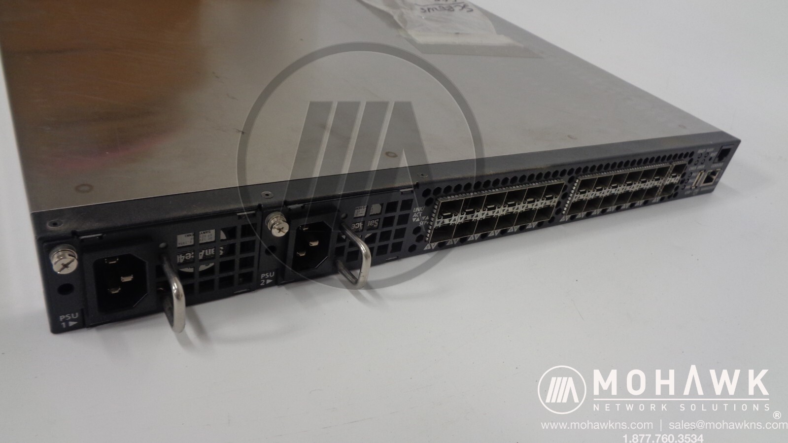 Fujitsu Xg2600 Network Switch Tao4009-b400 XG2600A Dual Power Supplies