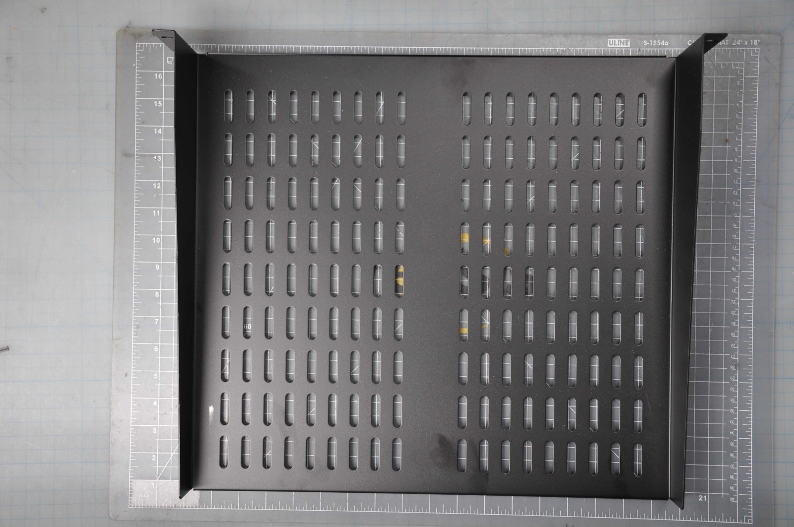 NEW STARTECH 2U Server Rack Shelf - Universal Vented Rack Mount SHF-UP02-V 