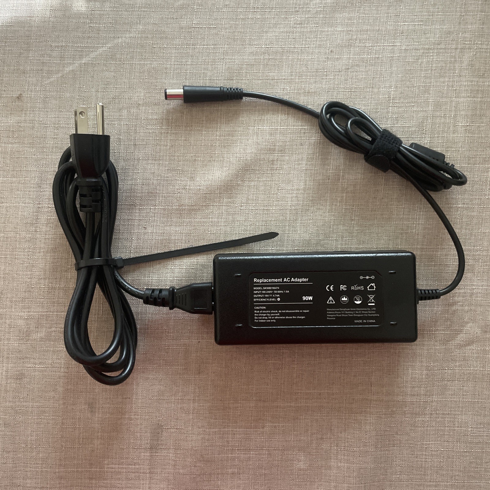 Replacement AC Adapter Model SK90B190474 Input 100-240V 50-60Hz 1.8A Out 19V