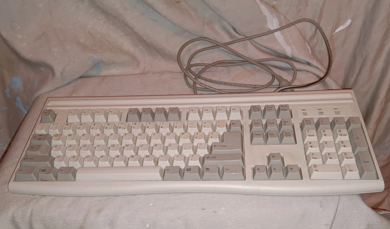 Vintage Mitsumi Keyboard KPQ-E99ZC-13