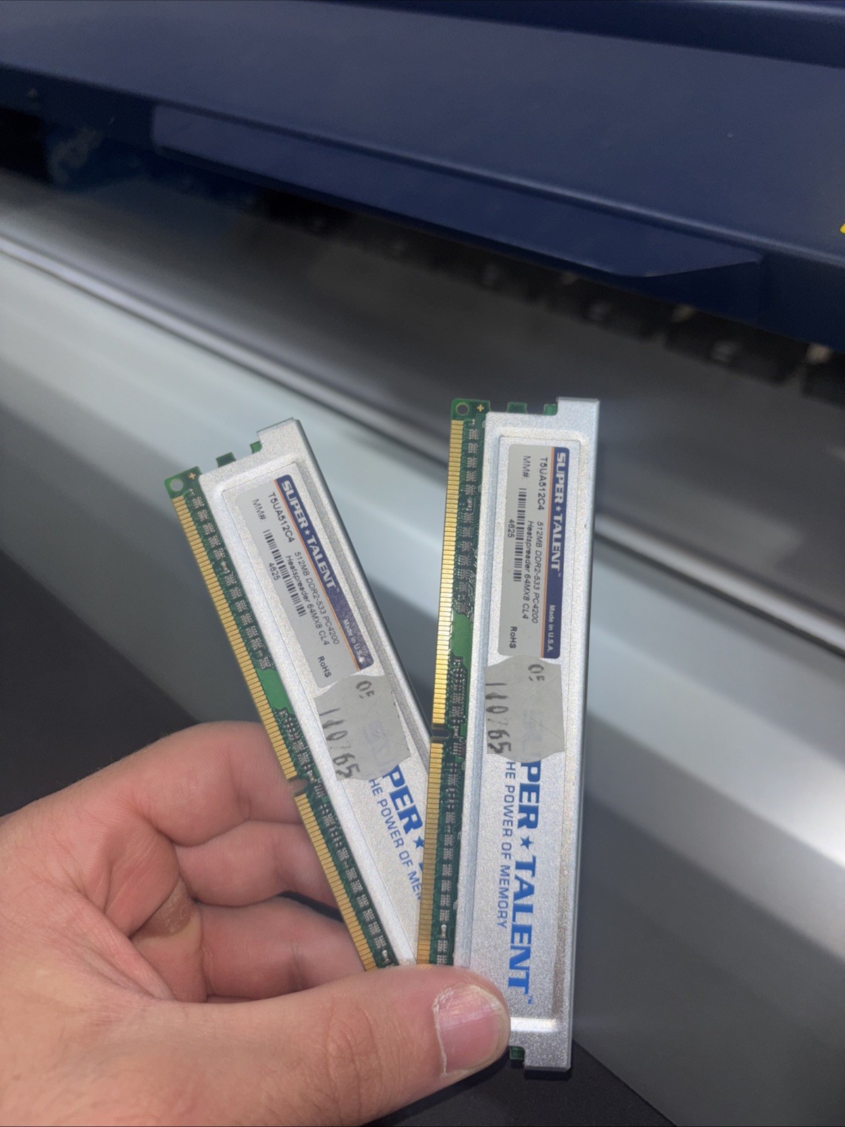 Super Talent DDR2 DDR2 Memory (T5UA512C4)