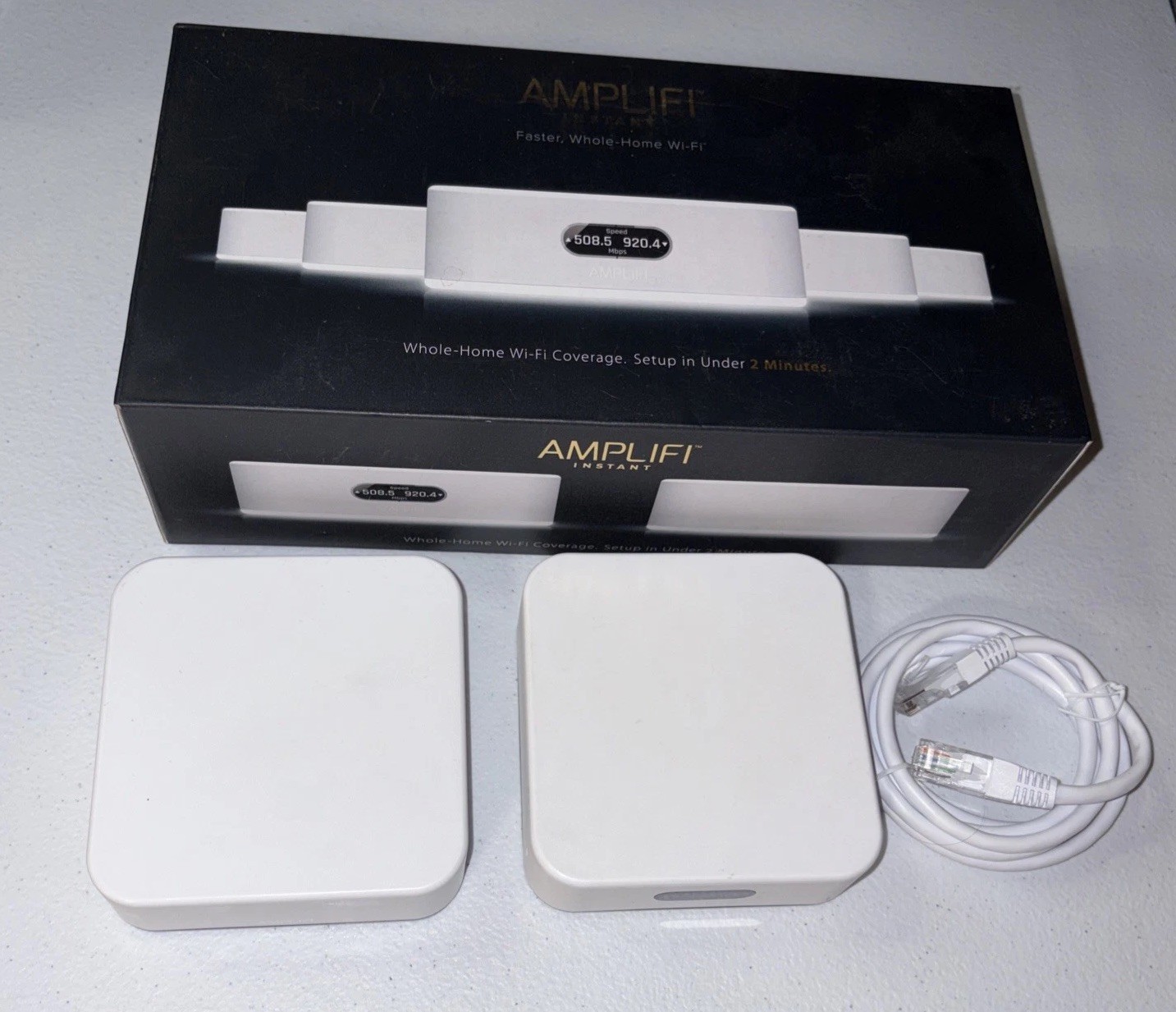Ubiquiti AmpliFi Instant Router + Mesh Point WiFi No Wires W/Box