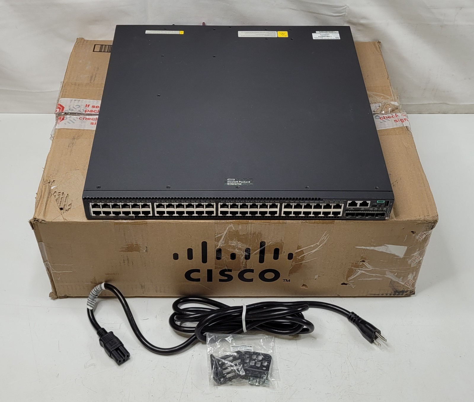HPE 5510 48G POE+ 4SFP+ HI Switch JH148A 48 Port FlexNetwork (DAMAGED SEE PHOTO)