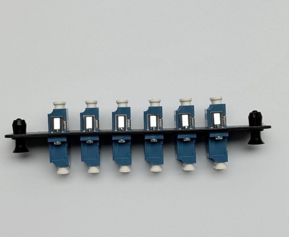 HUBBELL  FSPNLCDS6B  FIBER OPTIC PANEL ADAPTER  12 FIBER  6 PORT
