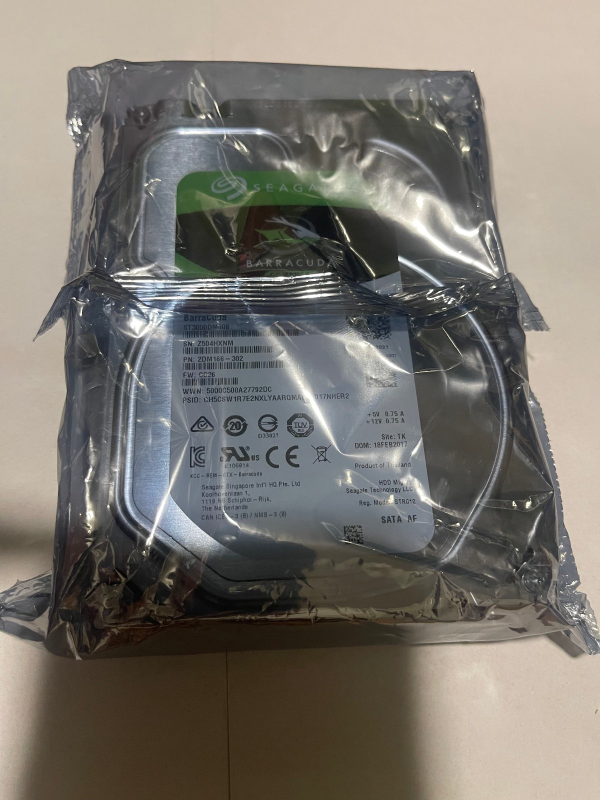 Seagate BarraCuda ST3000DM008 3TB Internal SATA 6Gb 3.5" Hard Drive 7200RPM 64MB