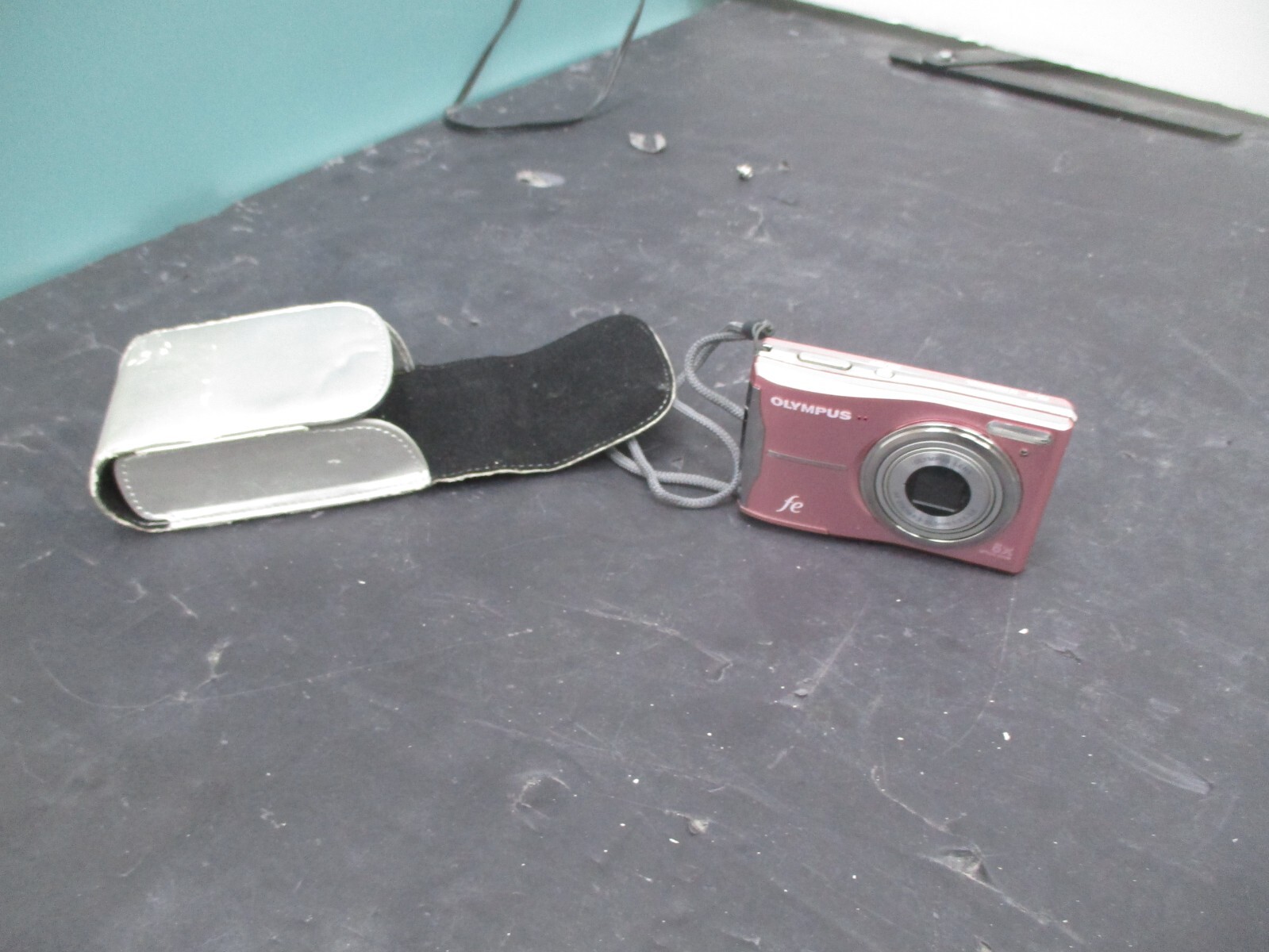 Olympus FE-46 Pink 5x Optical Zoom Digital Camera 12 Megapixel