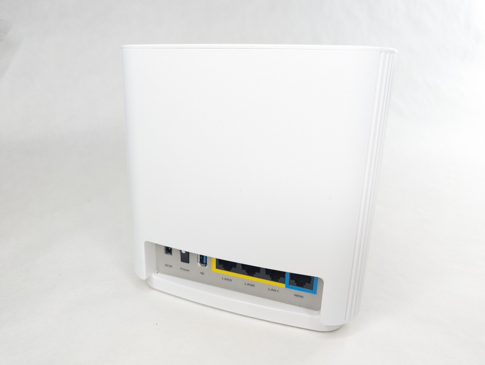 ASUS Wireless AC3000 Tri-Band Gigabit Router - White