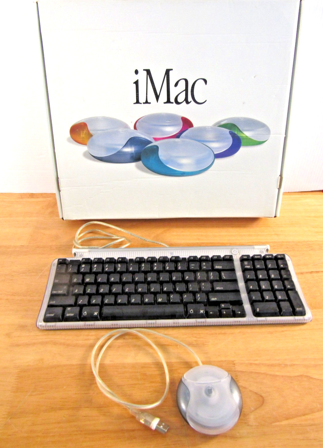 VTG Apple iMac Keyboard Accessory Kit Org. Box Keyboard M2452 Mouse M4848