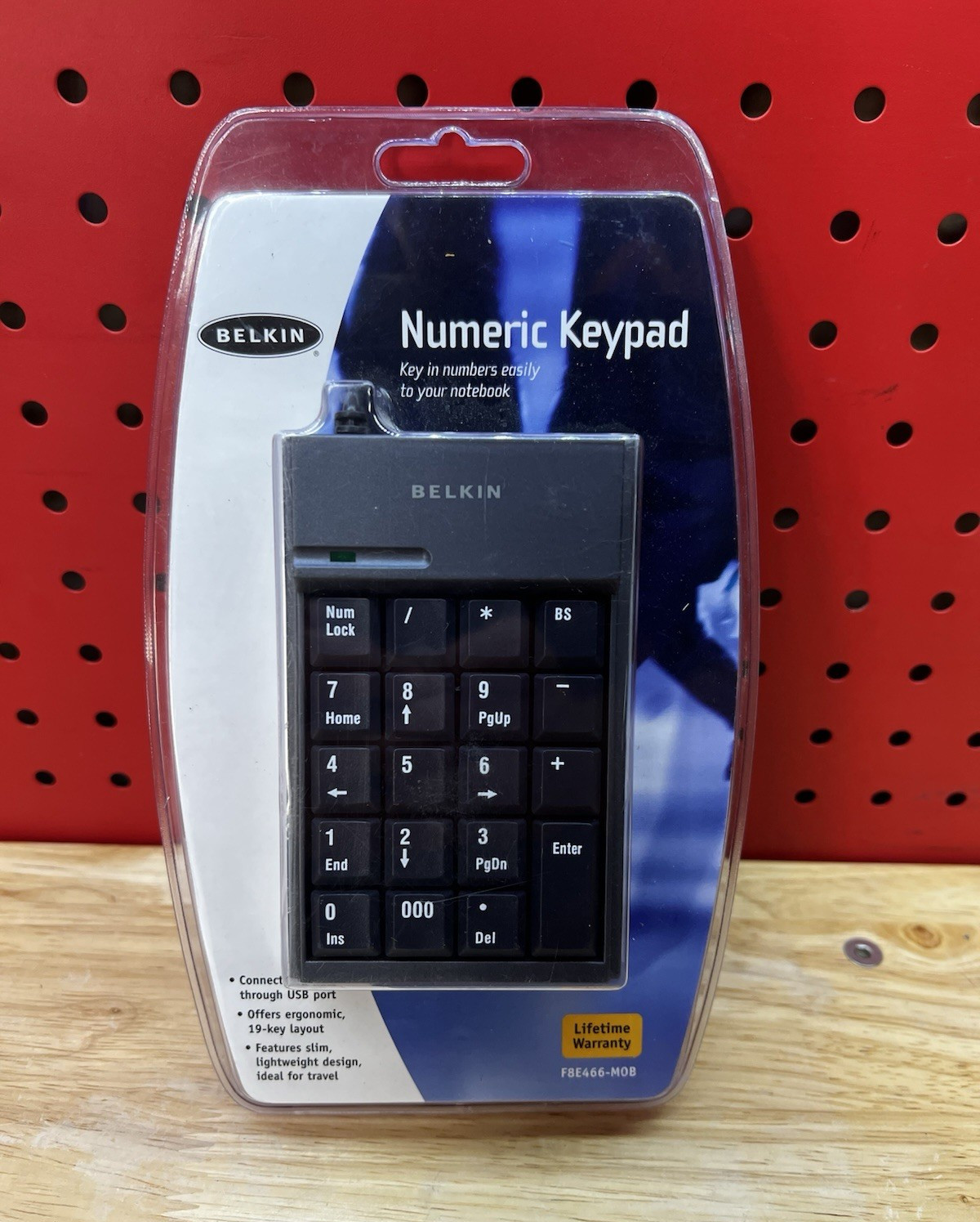 Belkin USB Wired Numeric Keypad 19-Key Plug & Play Black F8E466-MOB