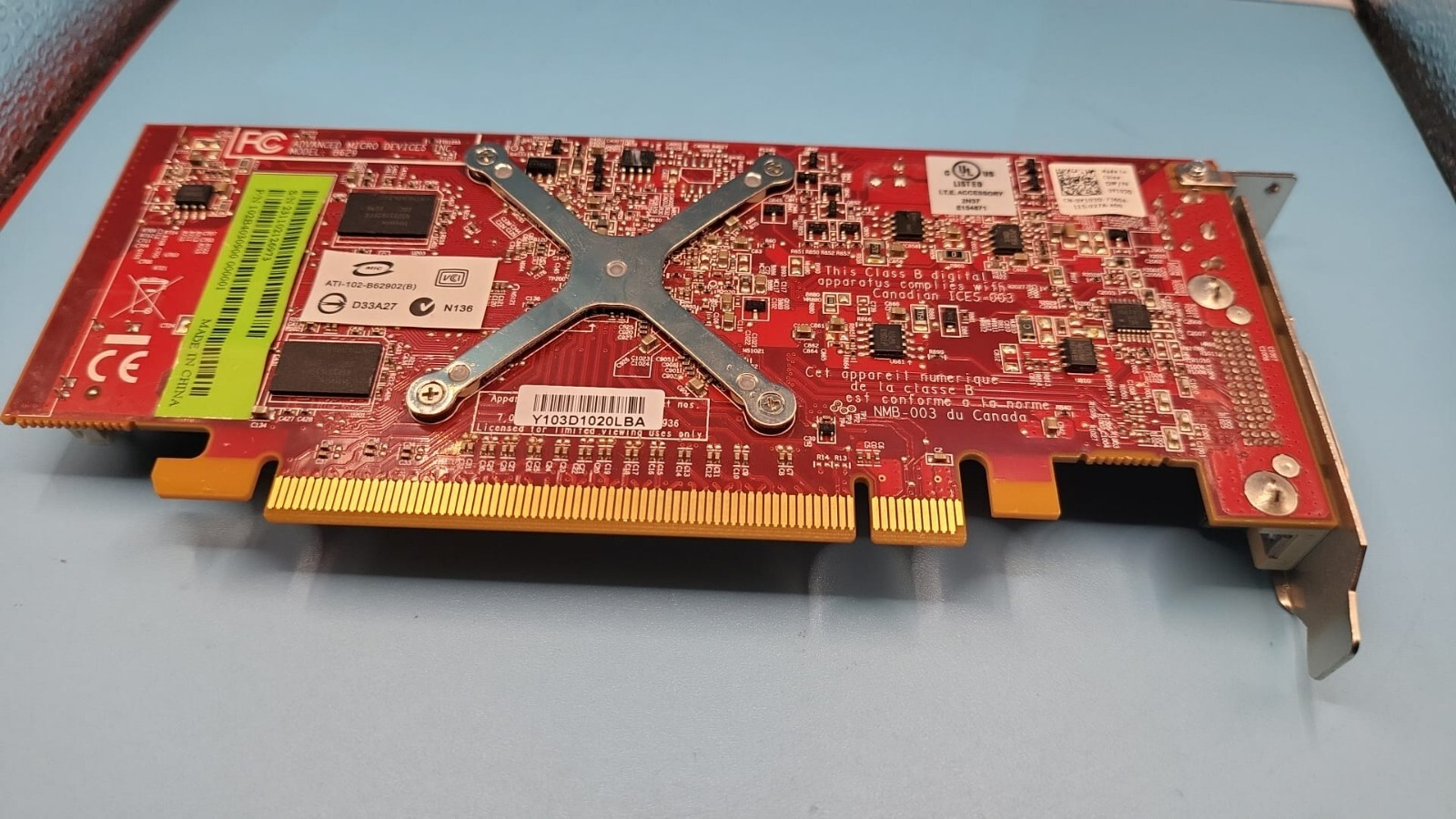 Dell ATI Radeon HD 3450 256MB Low Profile PCIe DMS-59 Video Card Y103D Y104D USA