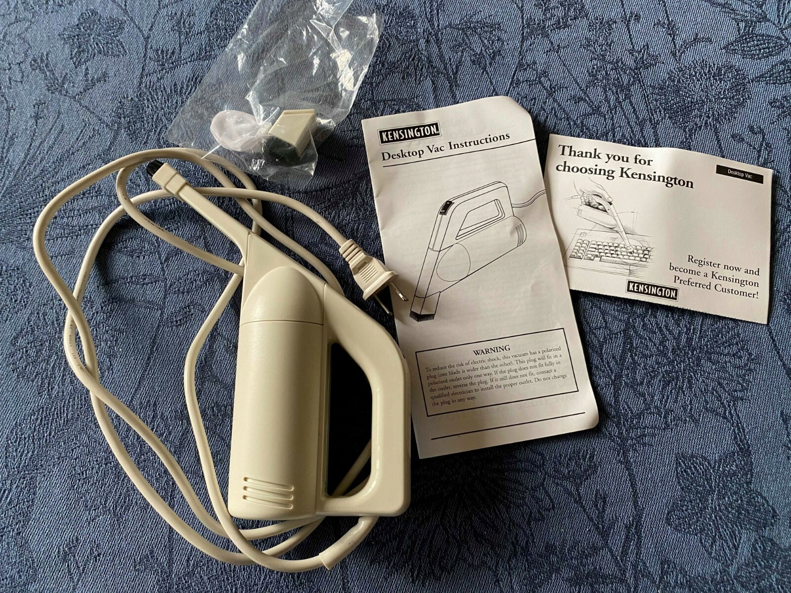 Kensington Desktop VAC Model 60500 Compact Easy to Use Lightweight