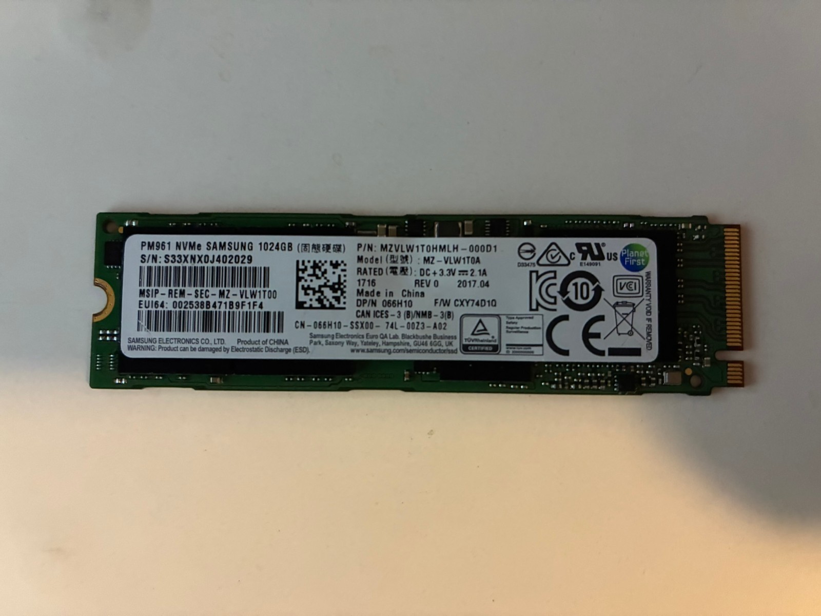 Samsung PM961 1TB SSD M.2 NVMe PCIe 2280 | 3,000 MB/s | 99% Health