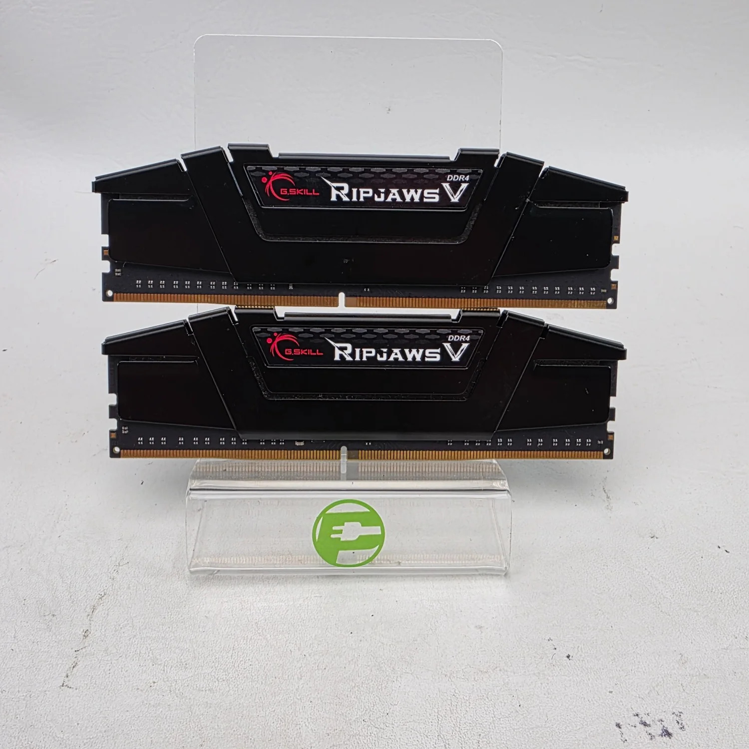 G.Skill F4-3600C18D-16GVK 16GB (2x8GB) RAM DDR4 3600MHz
