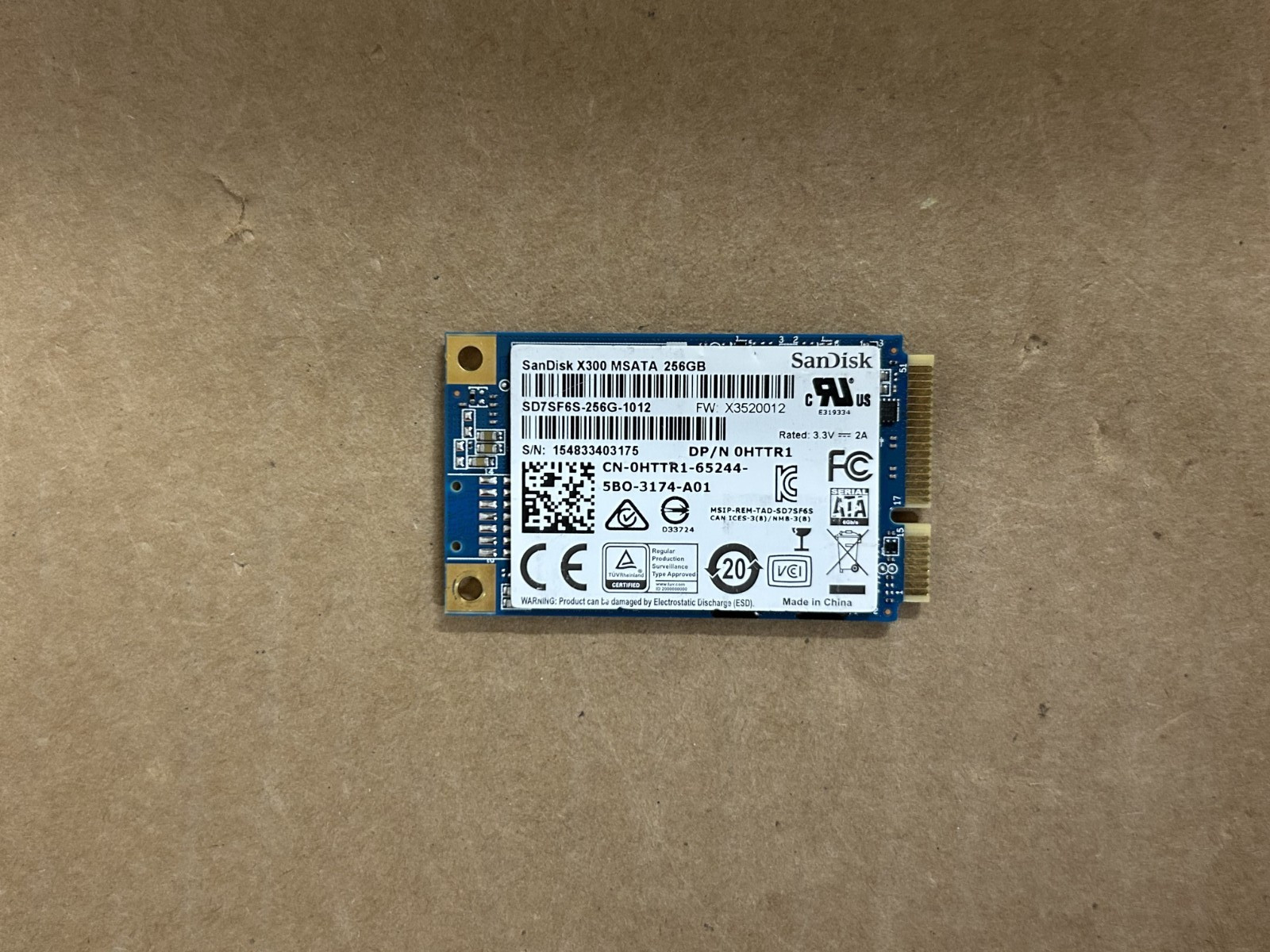 Dell (Western Digital SD7SF6S-256G-1012) SanDisk X300 Series 256GB HTTR1