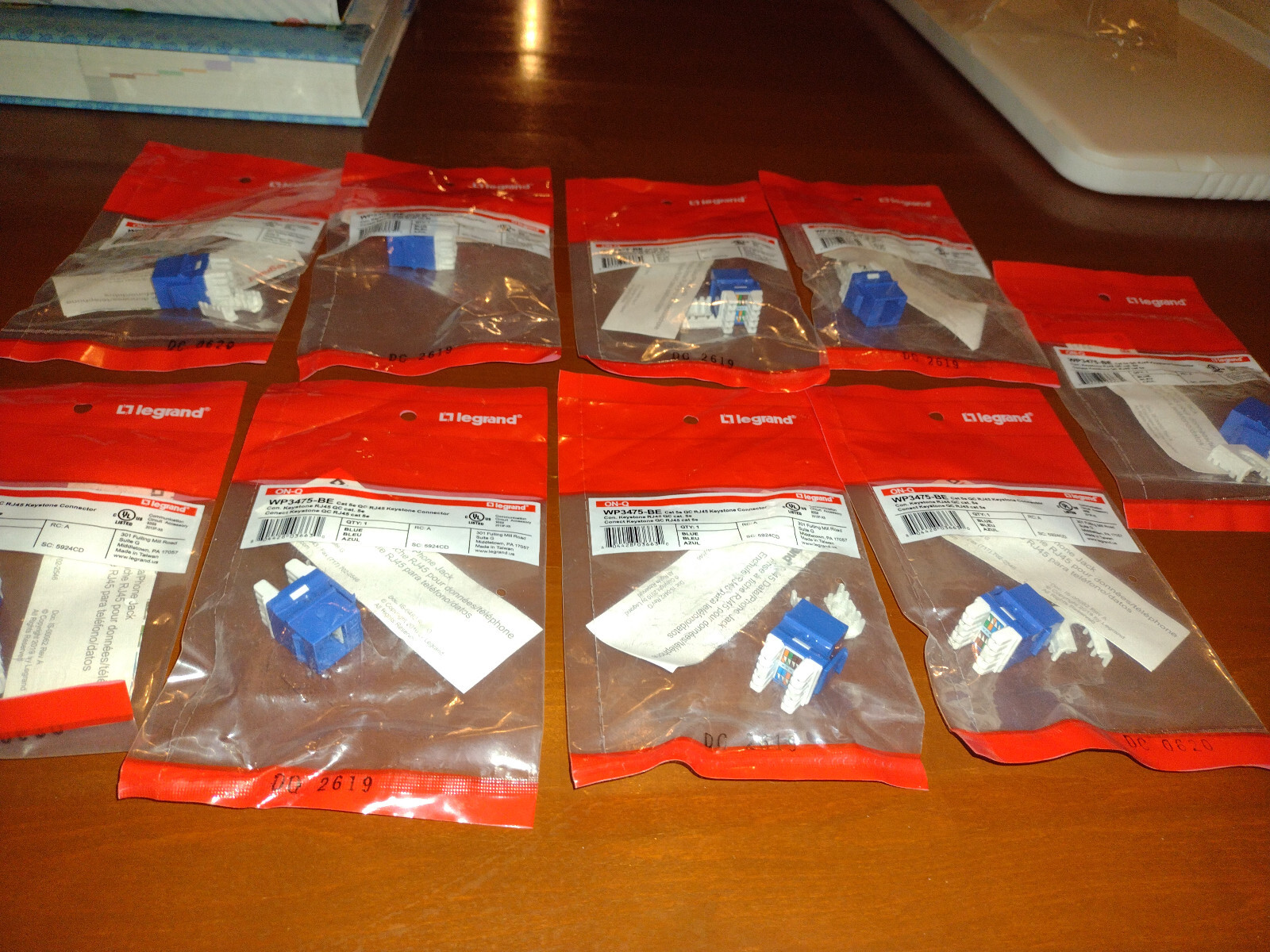 NINE LEGRAND-ON-Q WP3475-BE CATEGORY-5E KEYSTONE JACK, RJ45, CAT5E, BLUE