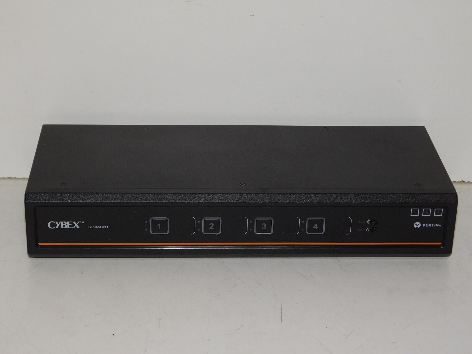 Vertiv Cybex SC945DPH-400 Universal DP/H Secure KVM Switch 4 Port Dual Display